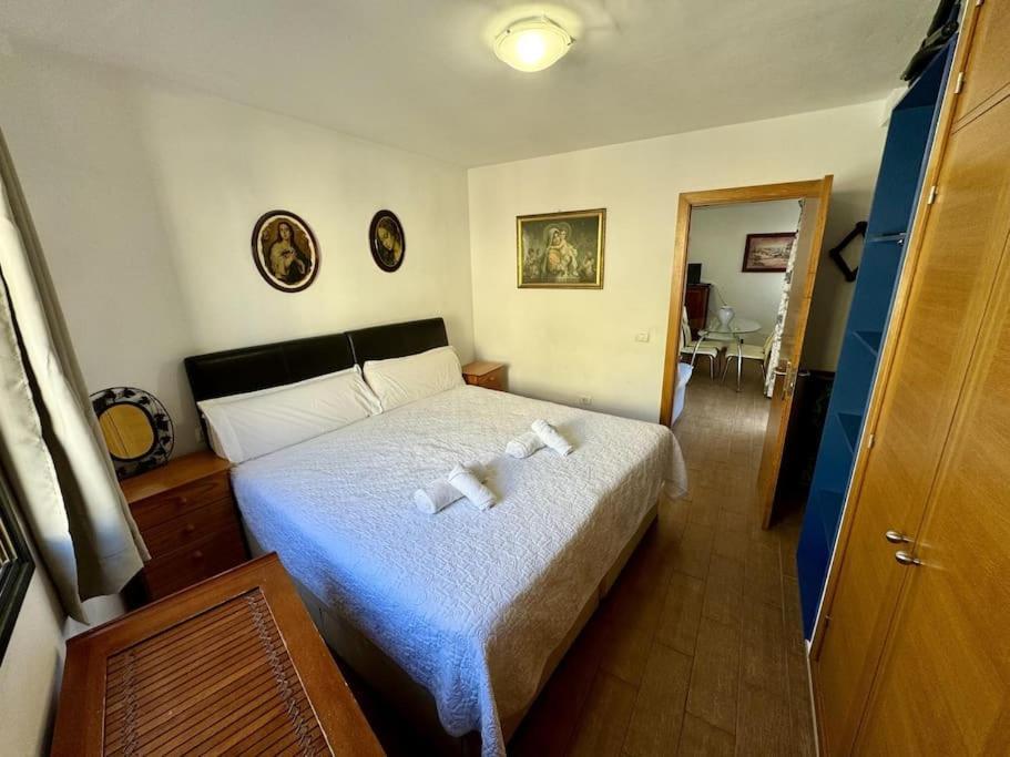 Edificio Marta La Caleta Apartamento